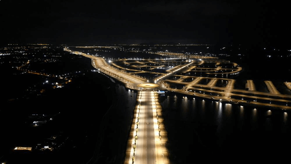 Cong-truong-du-an-lan-bien-tai-C